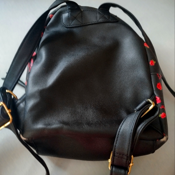 Juicy couture mini backpack and wallet set - Picture 4 of 5